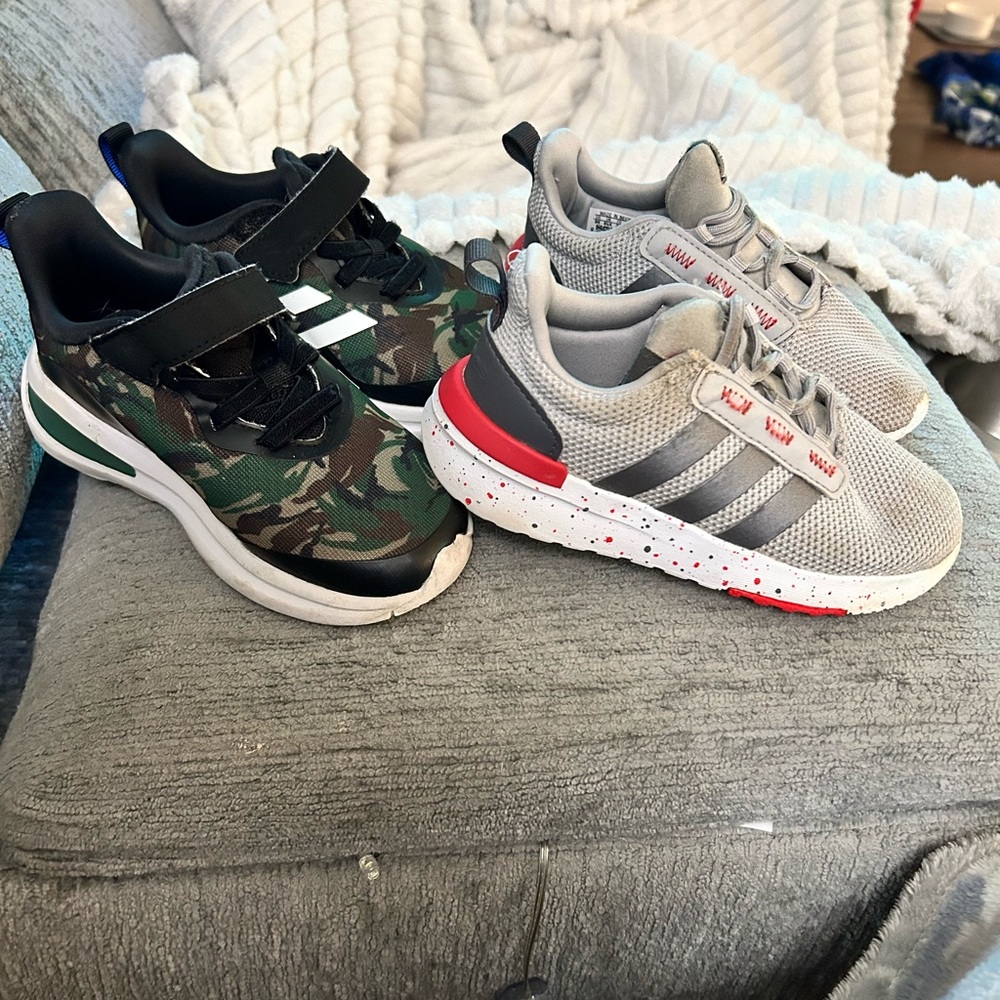 Adidas toddler boys size 9 sneakers